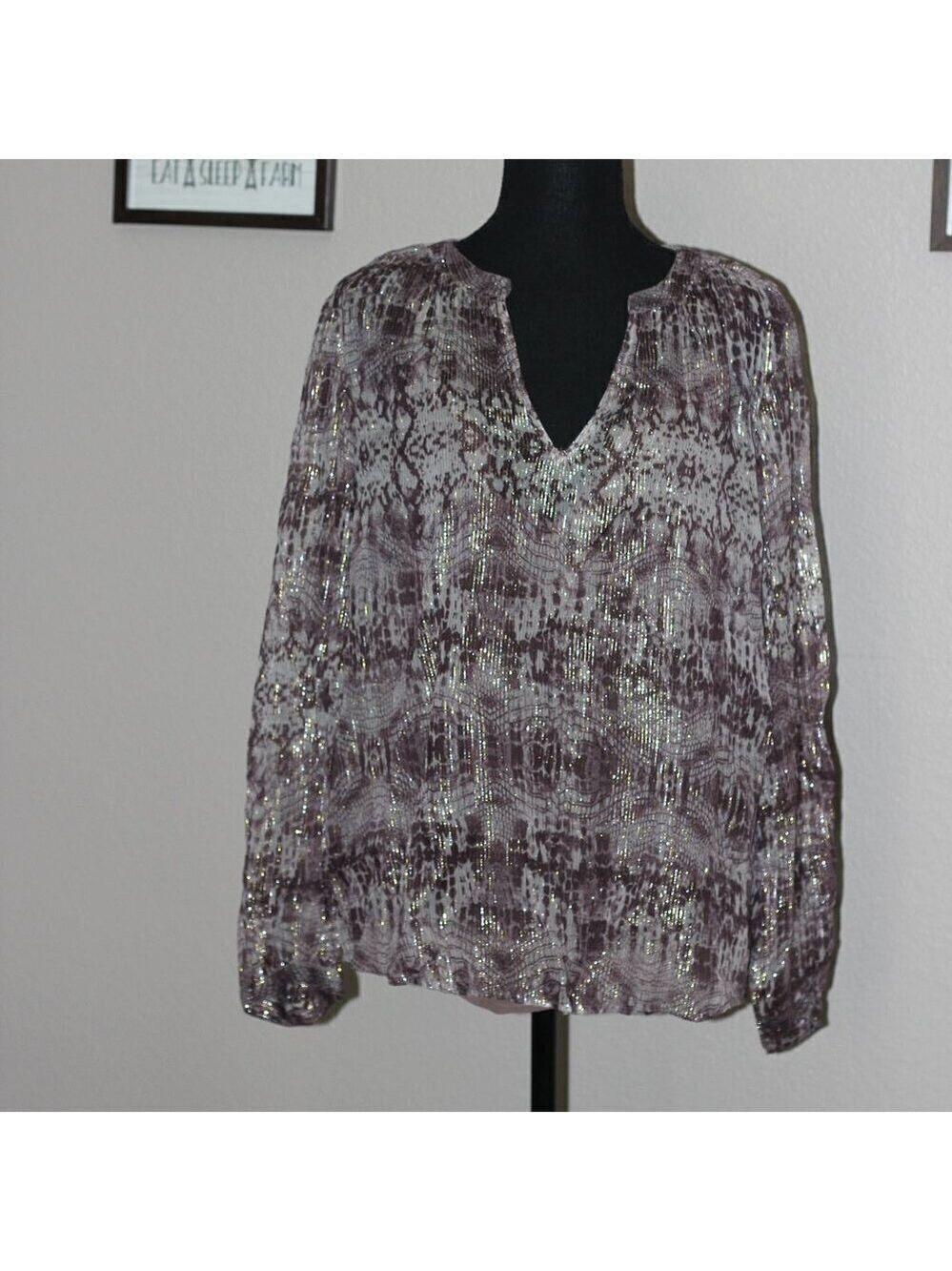 Velvet by Graham and Spencer Peyton Snakeskin blouse Size Large